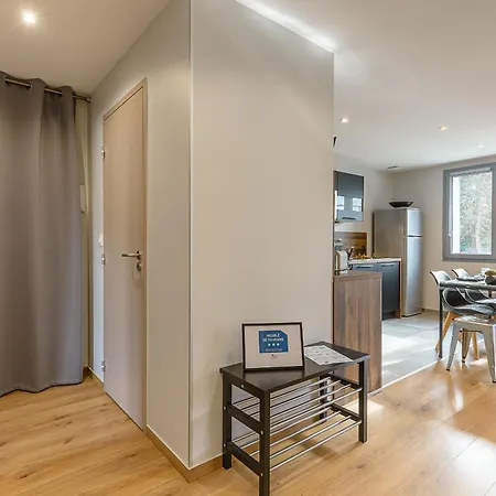 Aux Portes De L'imperial Palace, Lla Selections By Location * Annecy